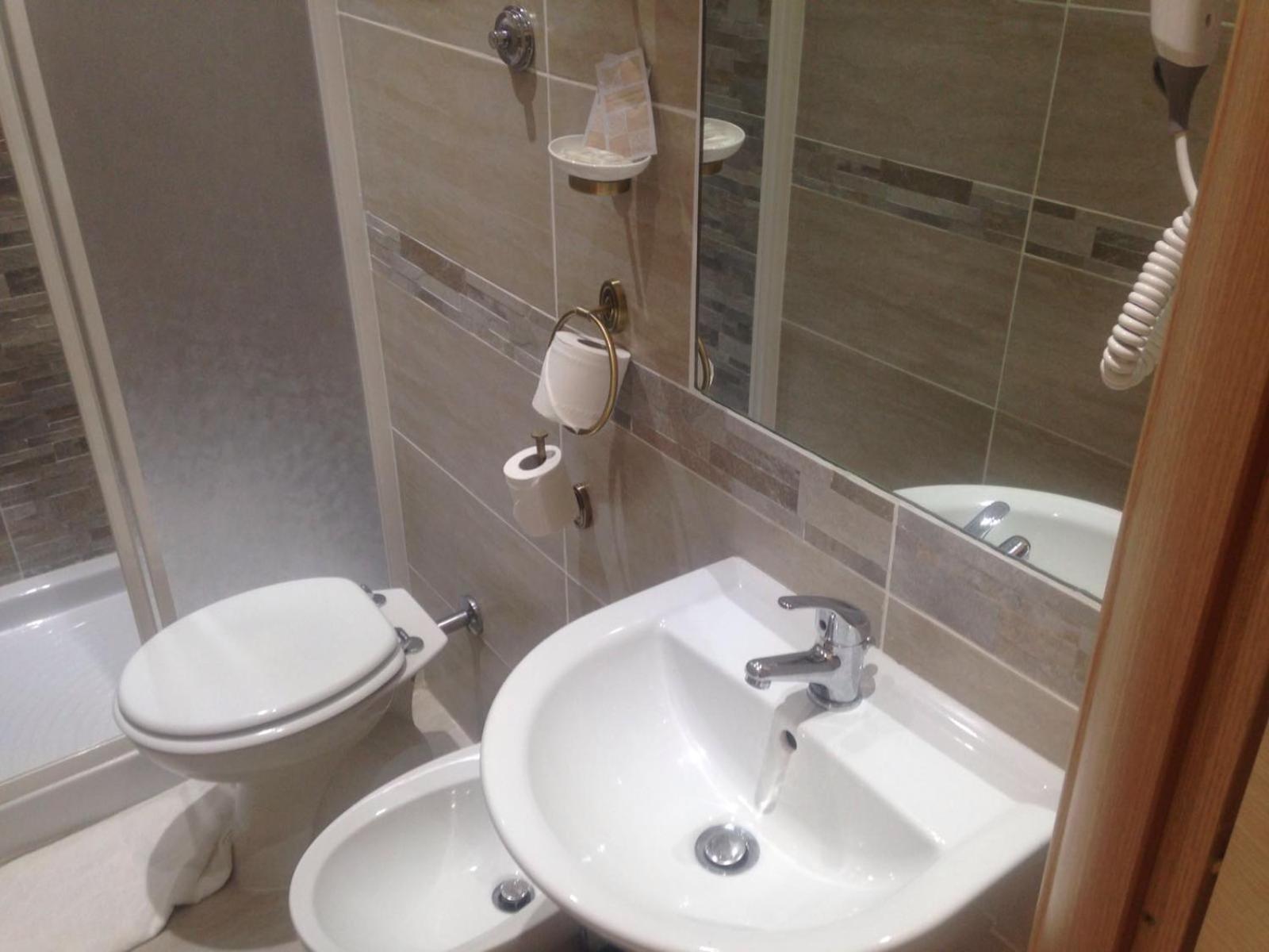 Guest House Hola Roma Buitenkant foto